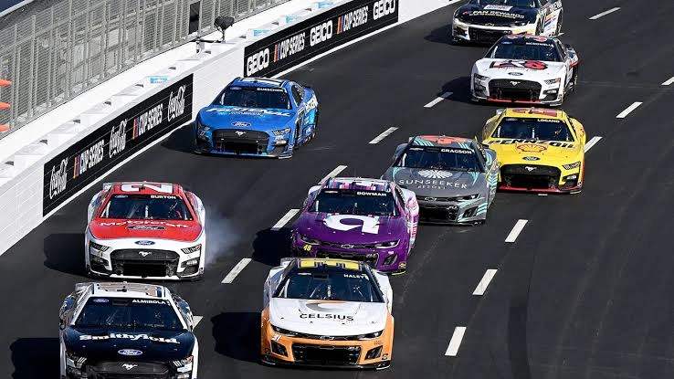 NASCAR Yarışının Temel Donanımları | SporAra